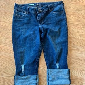 Distressed Cuffed Capri Kut Denim Jeans